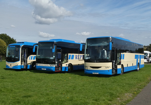Reptons Coaches at Showbus 50 - 25 Sep 2022 (P1130390) Reptons Coaches at Showbus 50 - 25 Sep 2022 (P1130390)