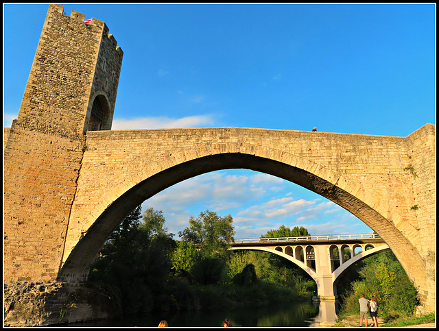 Besalú (Gerona), 54