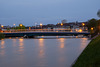 BESANCON: La passrelle depuis le jardin des sens de nuit.