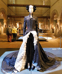 Evening Ensemble by Givenchy and Alexander McQueen in the Metropolitan Museum of Art, September 2018