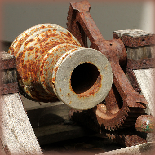 rusty cannon