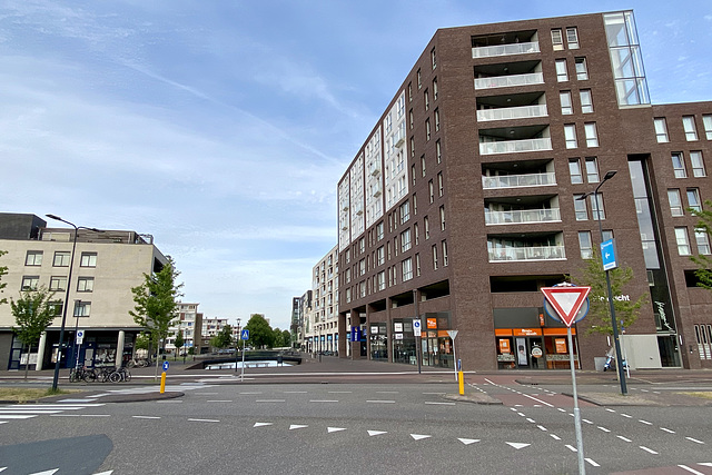 View of the Surinamestraat and Kralendijkkade