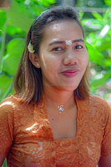 Mayang at the pegawesi ceremony