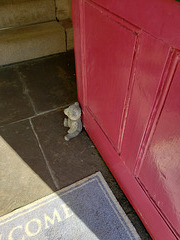 40 COTSWOLDS - doorstop fosse farm house