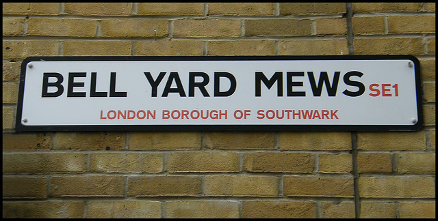 Bell Yard Mews street sign