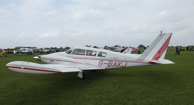 Piper PA-30 Twin Comanche G-BAKJ