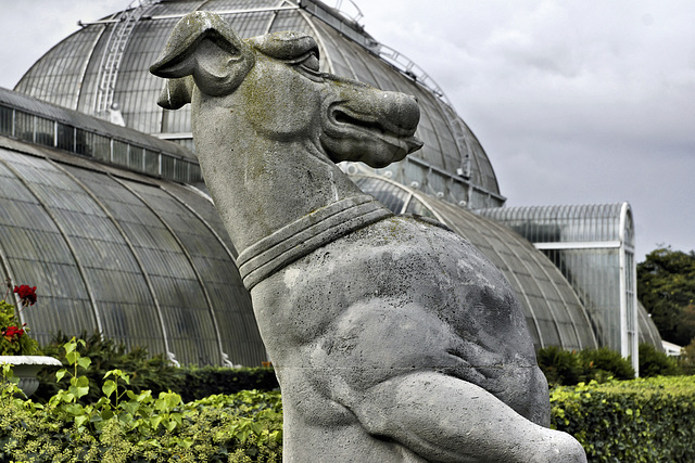 Guarding the Palm House – Kew Gardens, Richmond upon Thames, London, England