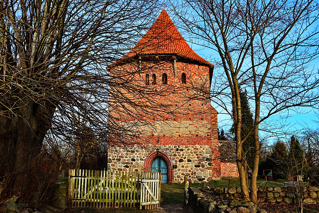 Groß Tessin, Dorfkirche