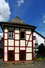 DE - Hönningen - Brunnenhaus