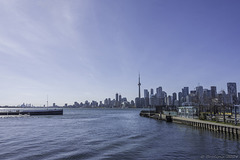 Ward's Island Ferry Dock (© Buelipix)