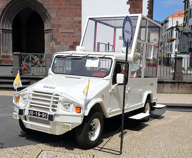 Papa Mobil UMM 1989 in Funchal auf Madeira