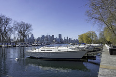 Toronto Island - Queen City Yacht Club (© Buelipix)