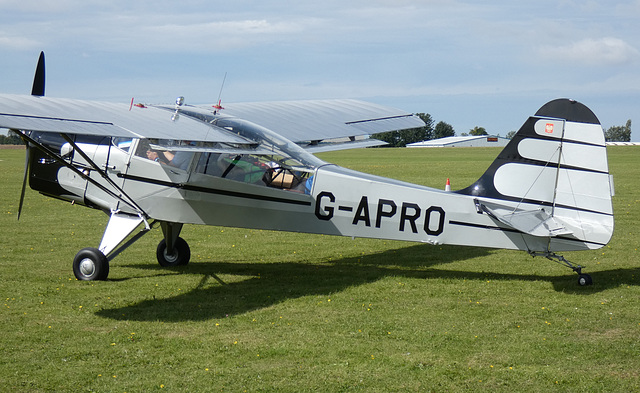 Auster 6A Tugmaster G-APRO