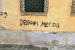 Venice 2022 – Draghi merda