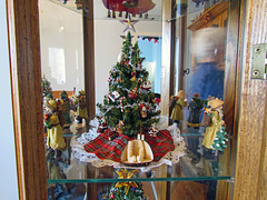 Mini Christmas Tree with Tagua Nut Navity