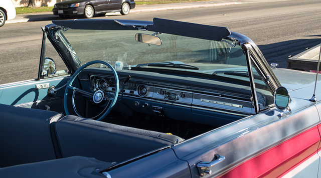 Palm Springs auto show Falcon (0228)