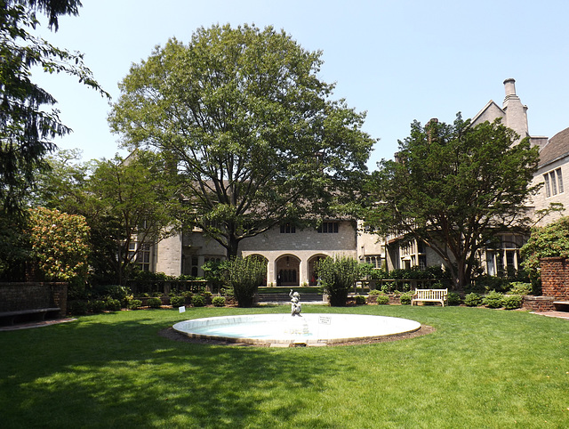 Coe Hall and Fountain at Planting Fields, May 2012