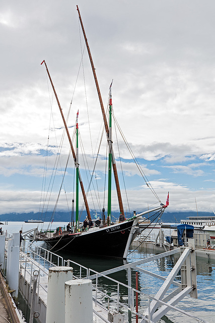 180514 barque Savoie chantier 0