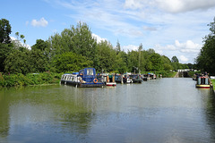 Narrowboats On Caen Hill