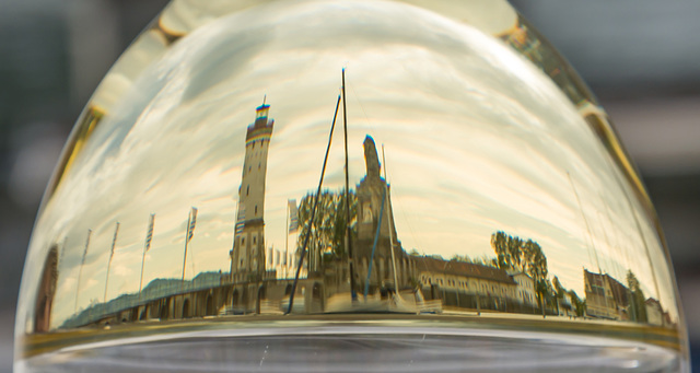 The Lindau Universe - the world in a glass