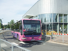 DSCF4898 Unō BV57 UHJ at Milton Keynes Coachway - 1 Sep 2016