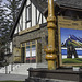 Banff Visitor Center (© Buelipix)