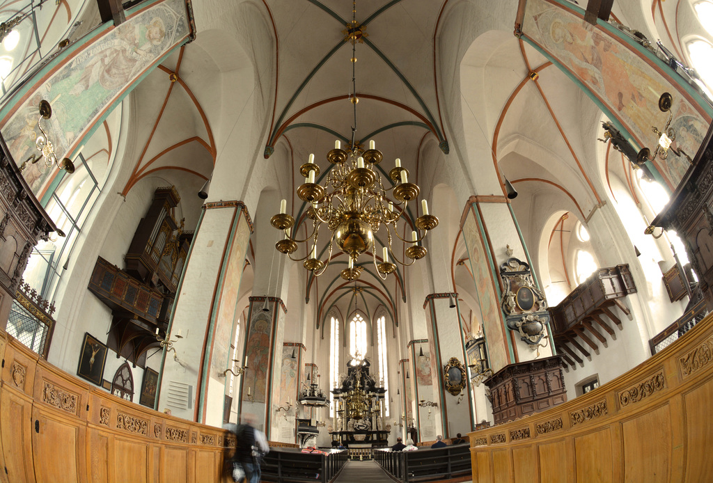 In der Jakobi-Kirche zu Lübeck (3xPiP)