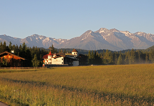 Karwendel (Leutaschtal am frühen Morgen)