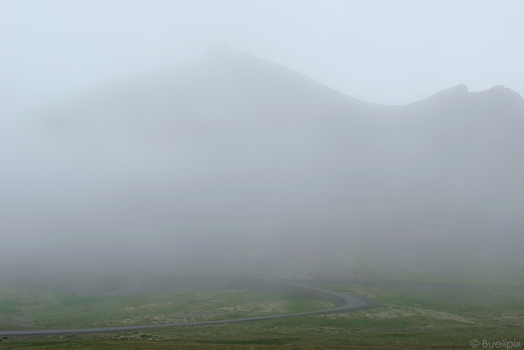 isländisches Wetter an der Küste (© Buelipix)