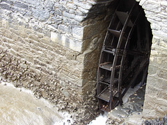 La roue du moulin du Prat à la Vicomté sur rance (22)