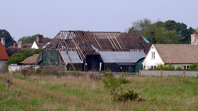 Great Wilbraham - Rookery Farm Barn from S 2014-09-19