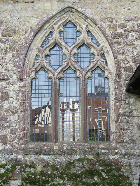 lenham church,  kent,  (6) early c14 n. aisle