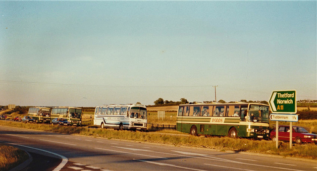 Dodd’s of Troon (and Seymour’s of Harlow) on the A11 near Barton Mills – 20 Aug 1989 (96-19)
