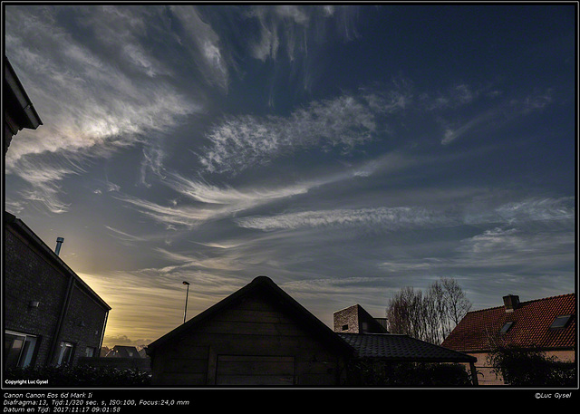 IMG 0227.jpg2017 11 17 Bredene wolken