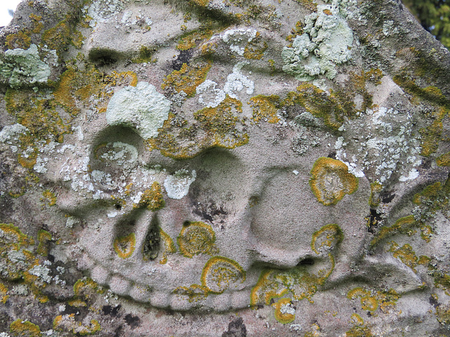 lenham church,  kent,  (8) c18 gravestone, skull on tomb of katherine winder +1754