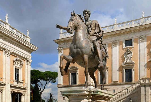 Rome - statue équestre de l'empereur Marc Aurèle