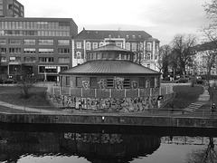 rotunde 00352 F