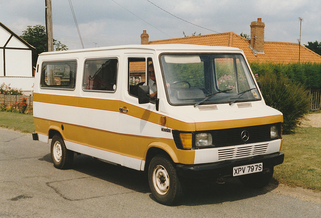 Barry Plumpton XPV 797S in Barton Mills - 14 Jul 1989