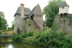 Les douves du château du Plessis-Macé