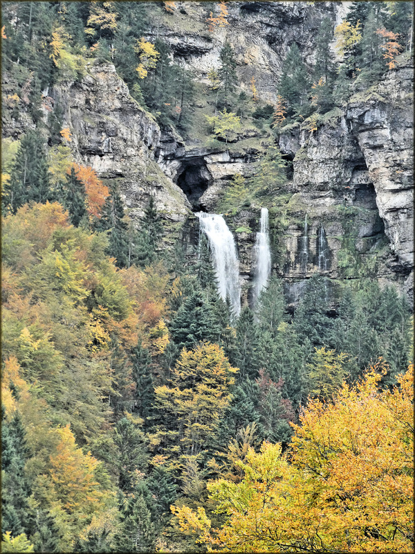 Cirque de Saint-Même (Saint-Pierre-d'Entremont) (73/38) 17 octobre 2019.