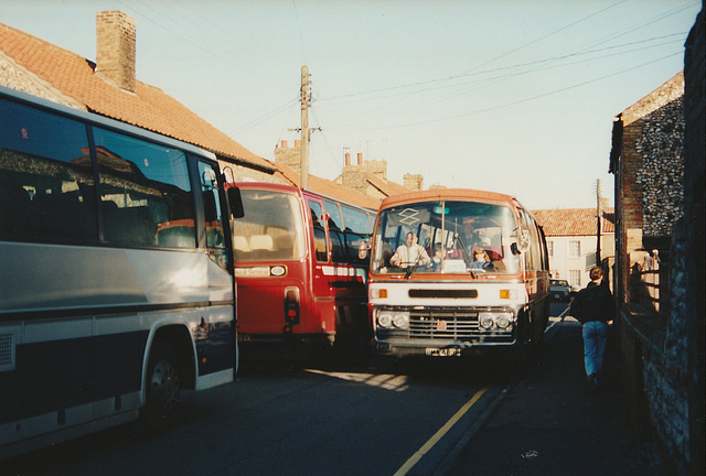 School coaches in Wamil Way, Mildenhall - 1 Nov 1994