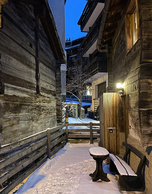 blue hour corner