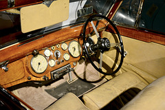 Athens 2020 – Hellenic Motor Museum – 1952 Daimler DB18 Special Sports Drop Head Coupe dashboard