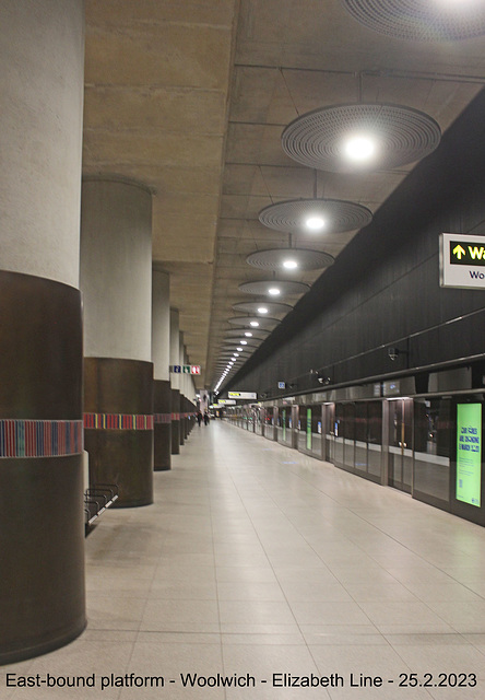 Elizabeth Line - Woolwich Station - east-bound platform - 25 2 2023