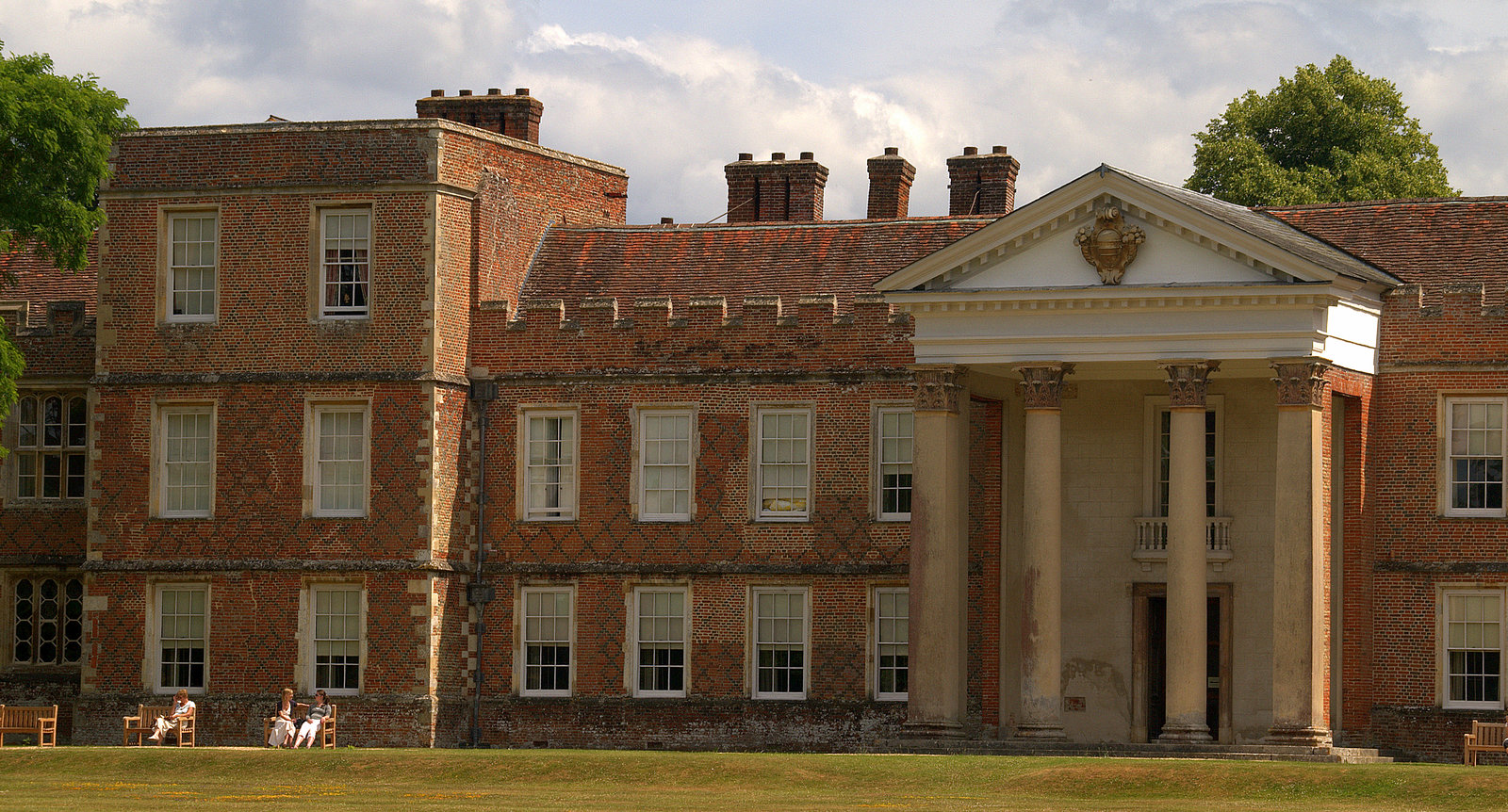 The Vyne's Back Garden