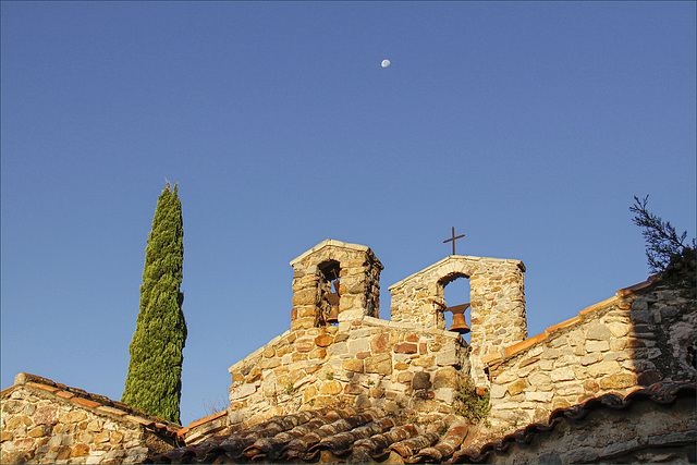 Le campanile de Pépiole - Der Glockenturm von Pépiole - The bell tower of Pépiole