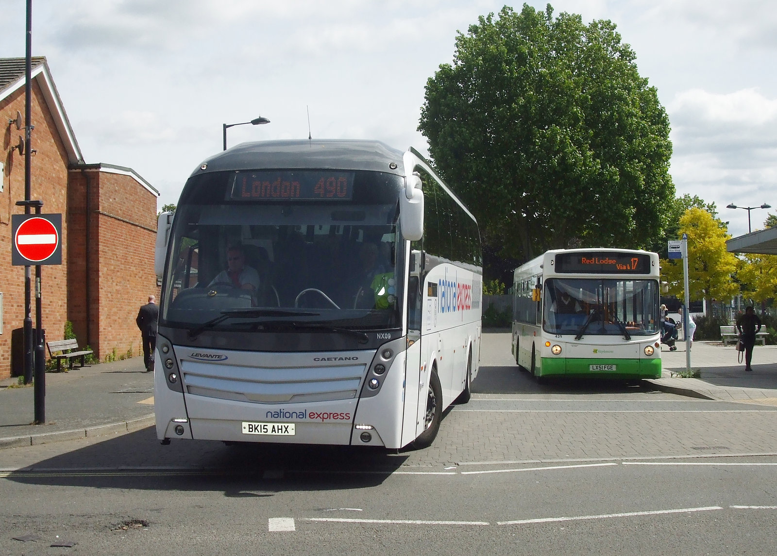 DSCF4420 Whippet Coaches (National Express contractor) NX09 (BK15 AHX) in Mildenhall - 6 Jul 2016