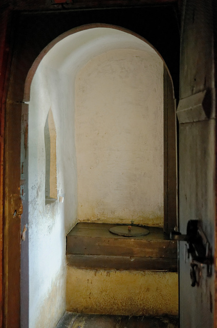 Toilettes médiévales (ou Renaissance?)