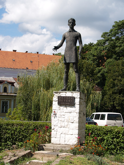 Берегово, Памятник Шандору Петефи / Beregovo, Monument to Sandor Petofi