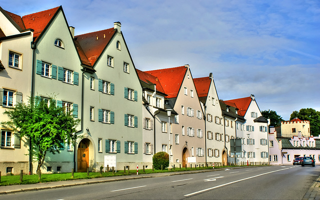 Alte Häuser an der Stadtmauer in der Füssener Strasse.  ©UdoSm